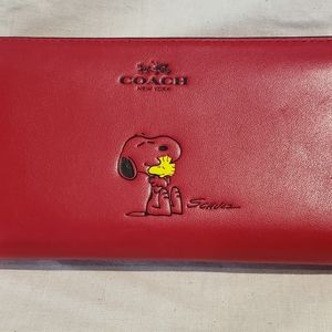 Coach Snoopy collaboration wallet